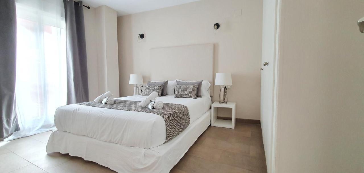 Apartment Balmes Market Mid-term *