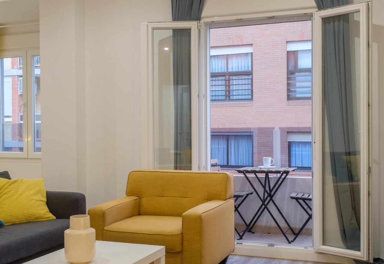 Apartment Bright, Brand New & Very Comfortable *