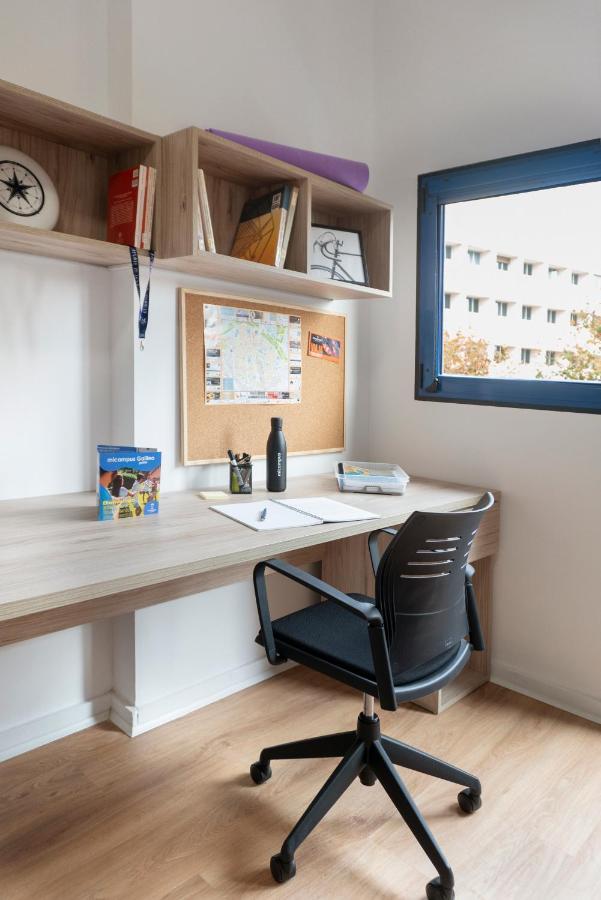 Juvenil Colegio Mayor Galileo Galilei Apartamento