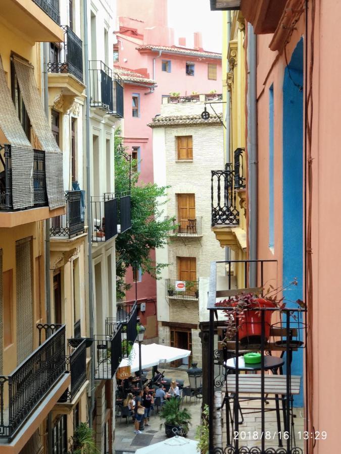 Valencian Dreams Of The Proletariat Apartamento Valencia