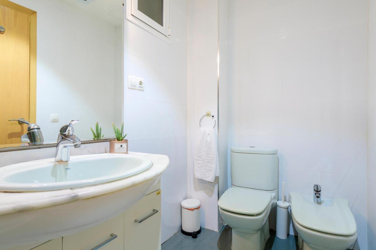Apartment Balmes Market Mid-term Valencia