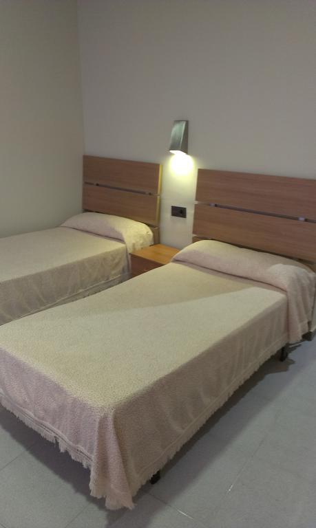 Hostal Bisbal Only Adults No Ac *