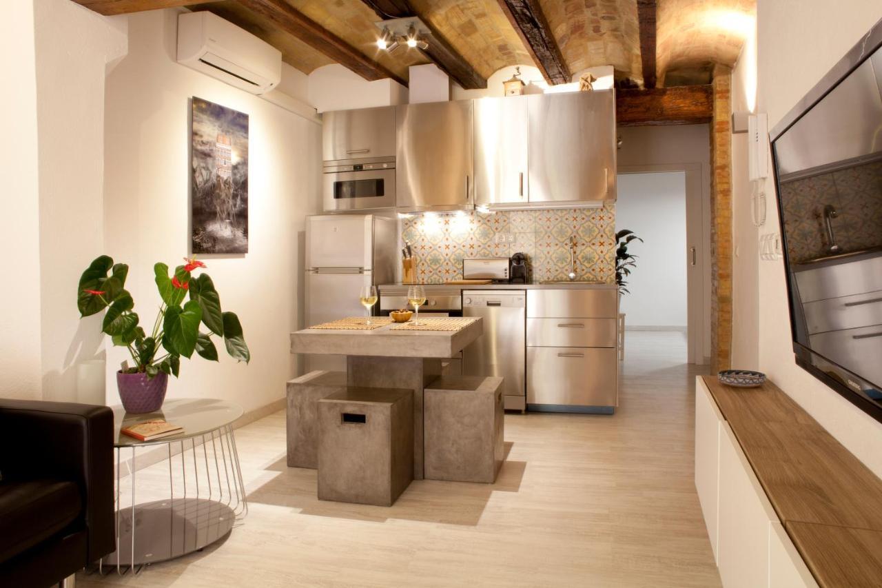 Authentic Charming Apartment/wifi/air Conditioning Apartamento Valencia