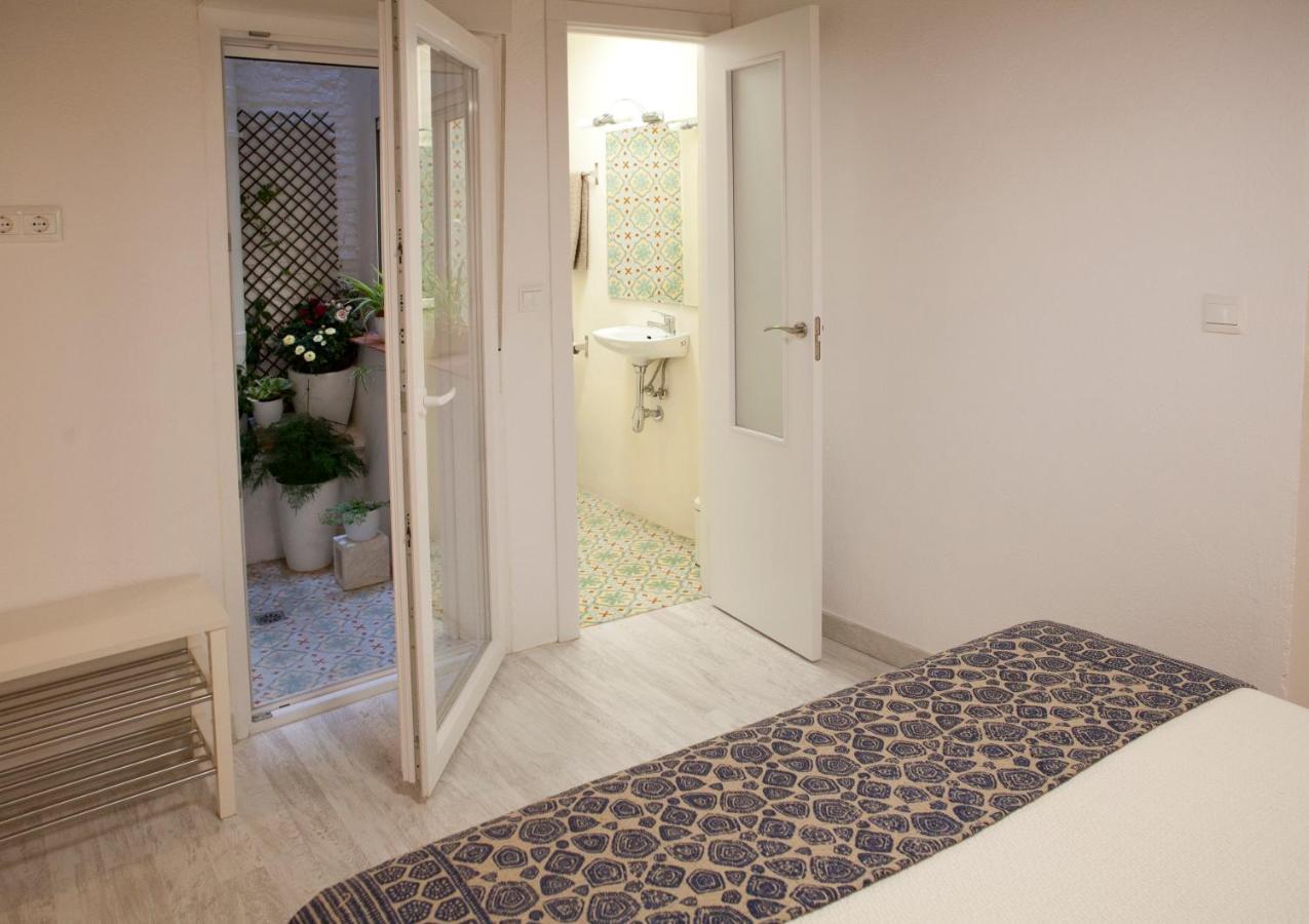 Authentic Charming Apartment/wifi/air Conditioning Valencia