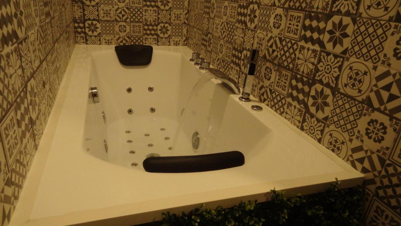 Pensión Cozy - Banera Hidromasaje