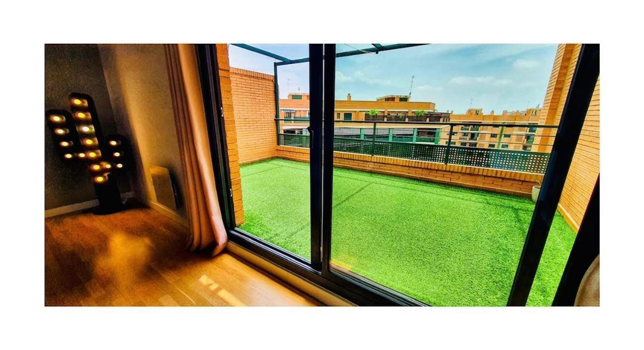 Apartamento Lovely Penthouse With Pool Valencia