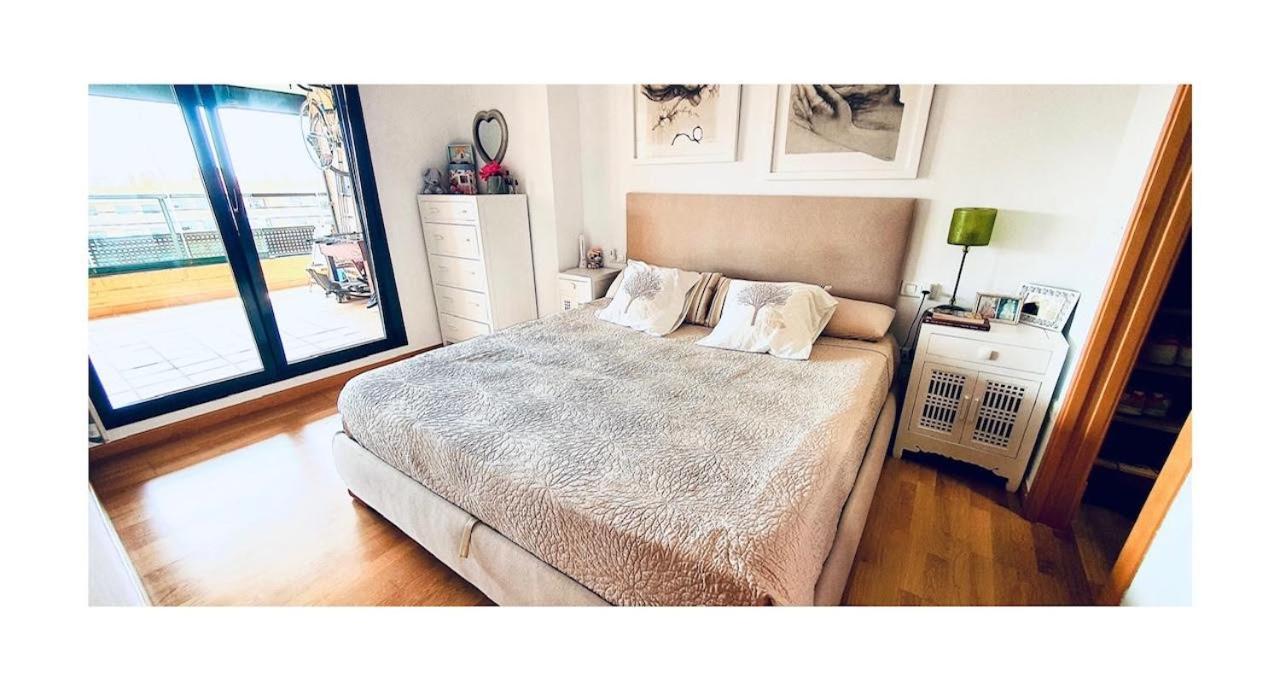 Apartamento Lovely Penthouse With Pool Valencia