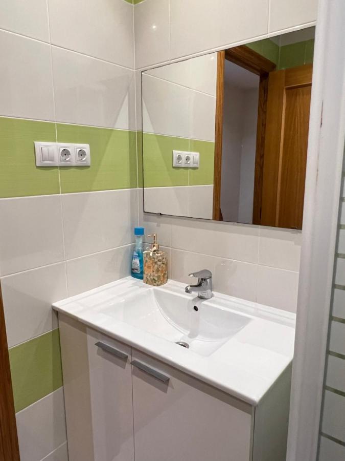 Con Bano Privado- En Casa Familiar Beatriz * Valencia