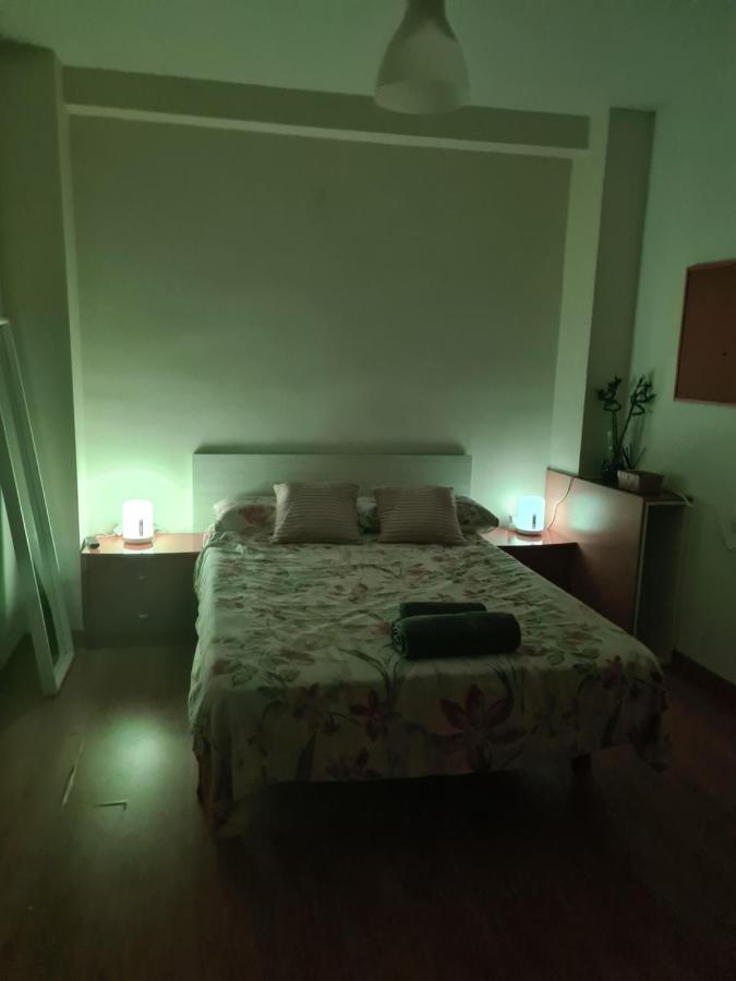 Habitación en casa particular Con Bano Privado- En Casa Familiar Beatriz Valencia