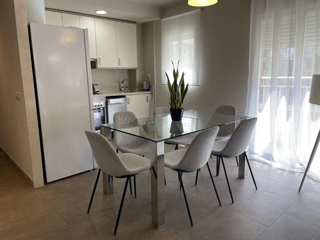 Apartment Balmes Market Mid-term *
