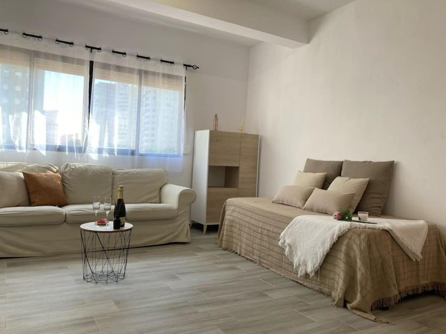 Coqueto De Playa Con Piscina Y Terraza Valencia