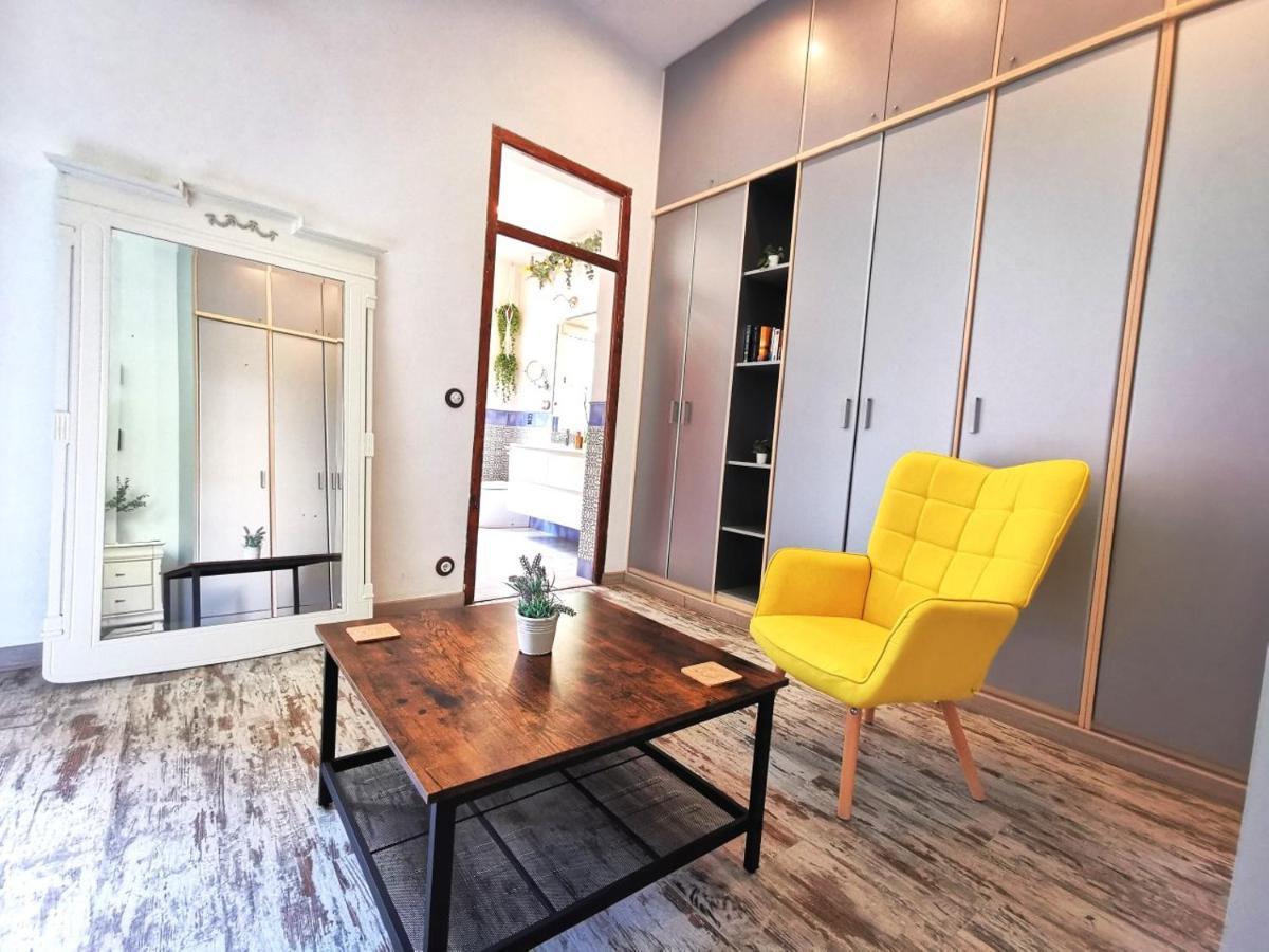 Portrait Boutique Guest house Valencia