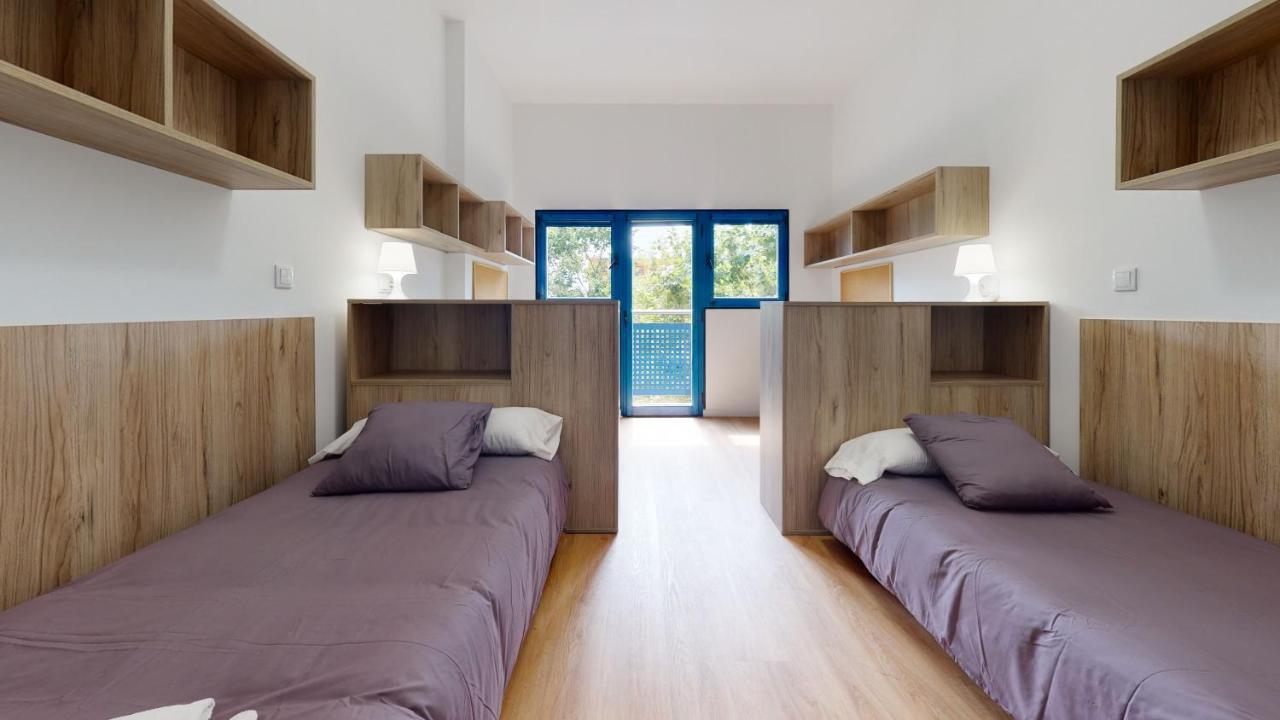 Juvenil Colegio Mayor Galileo Galilei Apartamento