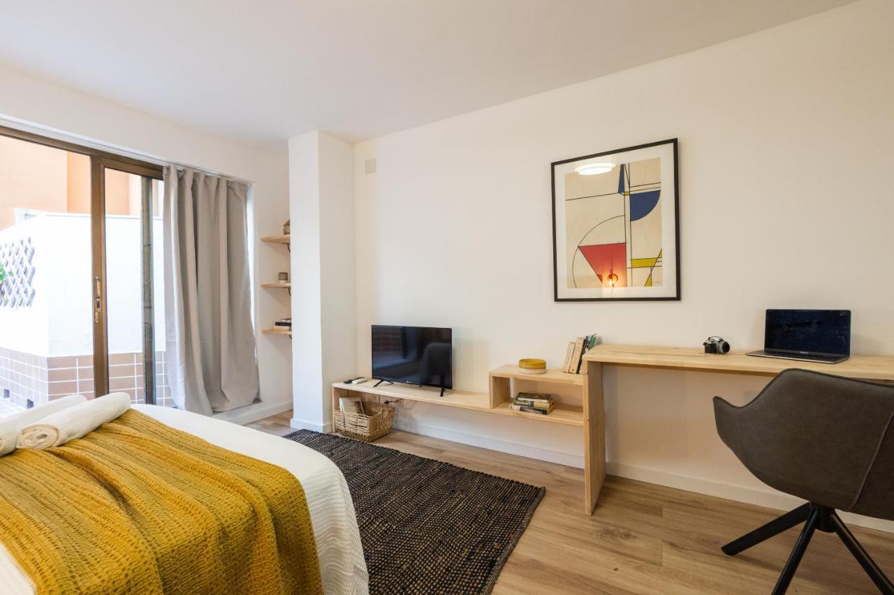 Florit Flats - The Apolo Loft Apartment