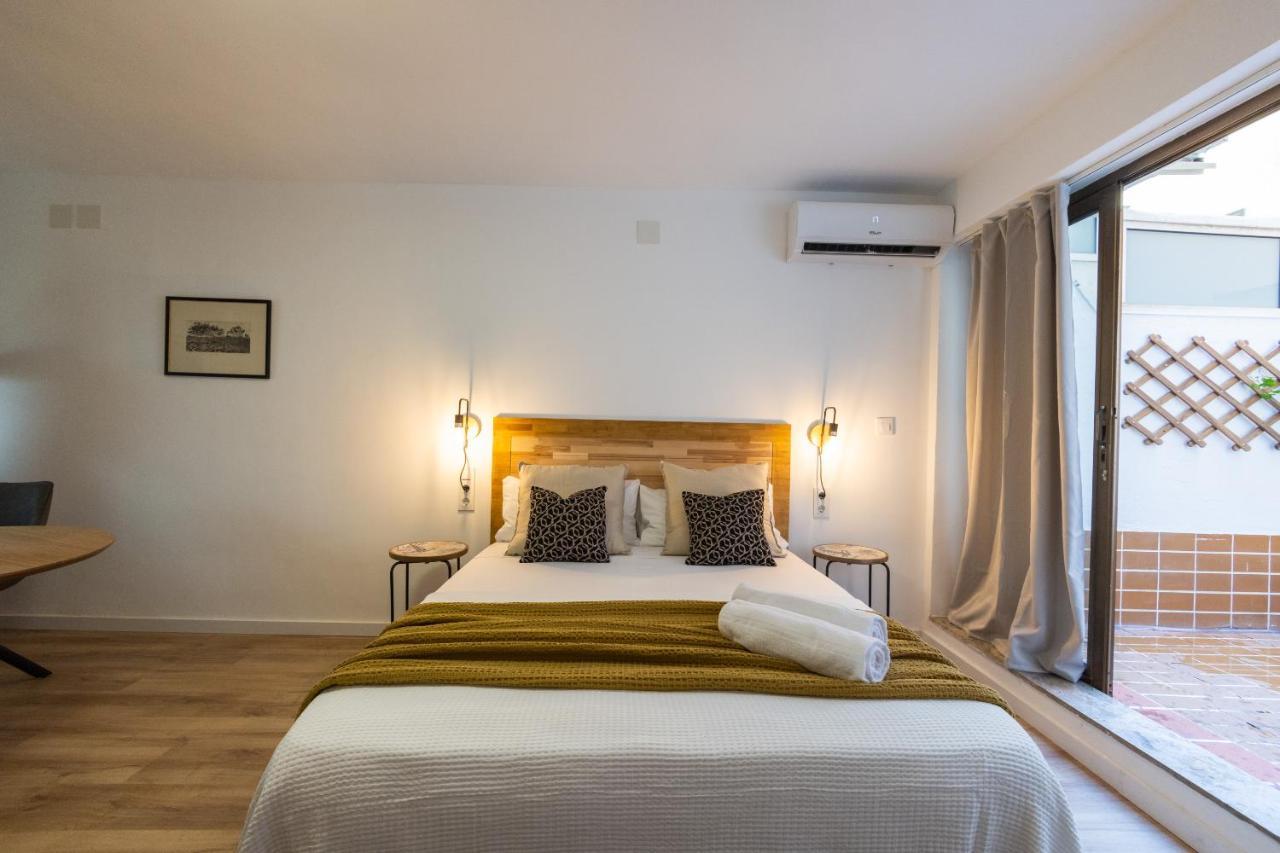 Florit Flats - The Apolo Loft Apartment