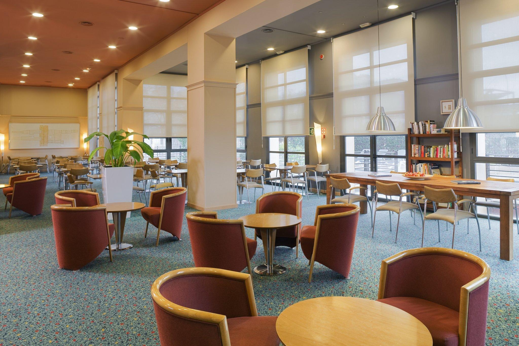Hotel Express Ciudad De Ciencias, An Ihg 3*
