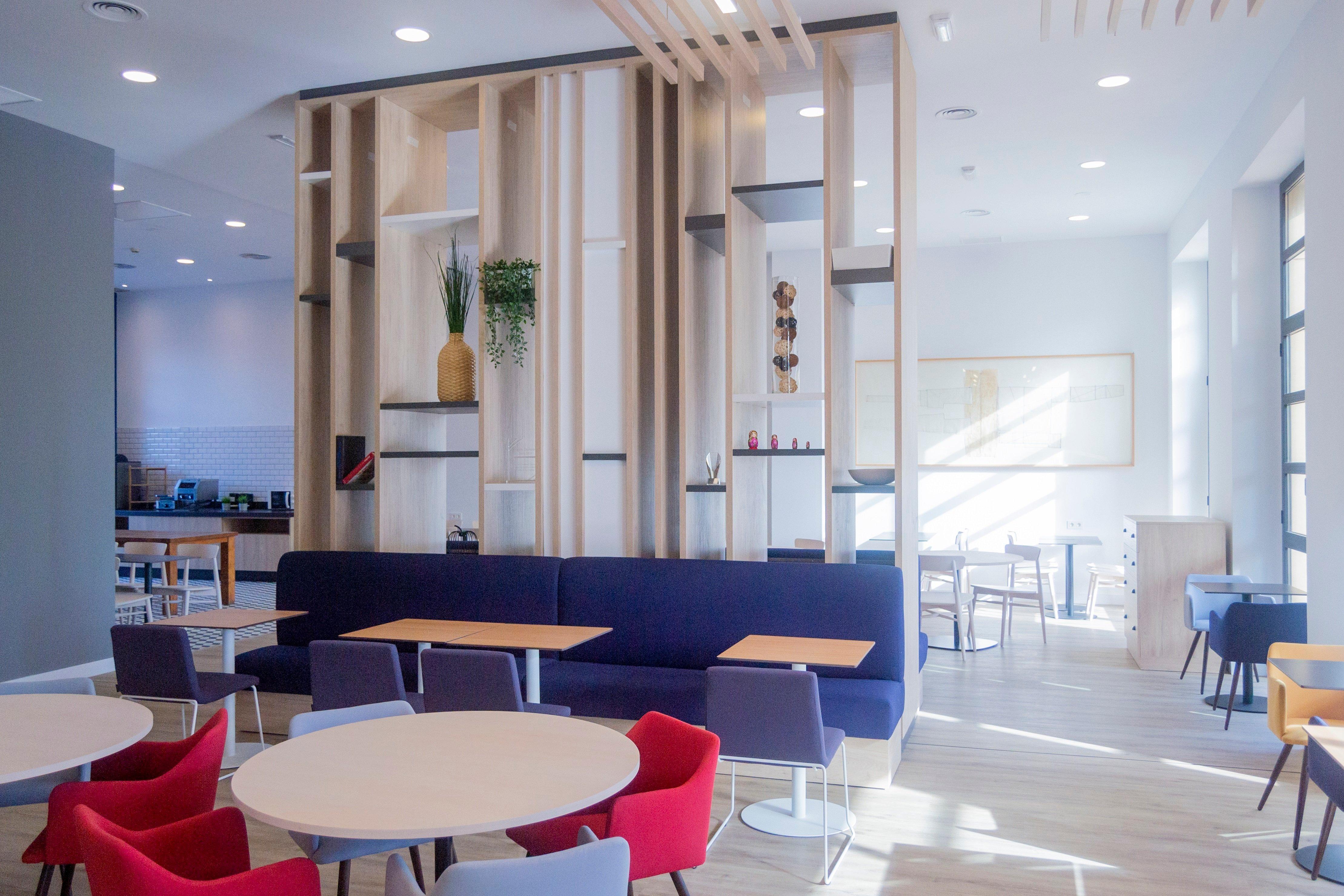 Express Ciudad De Ciencias, An Ihg Hotel 3*