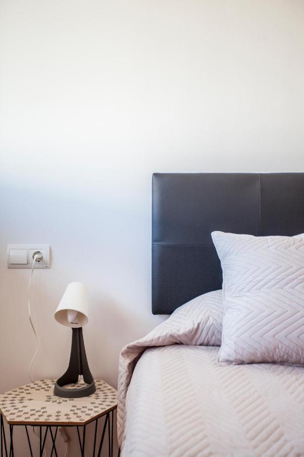 Apartamento Con Piscina, Garaje Y Wifi Gratis * Valencia