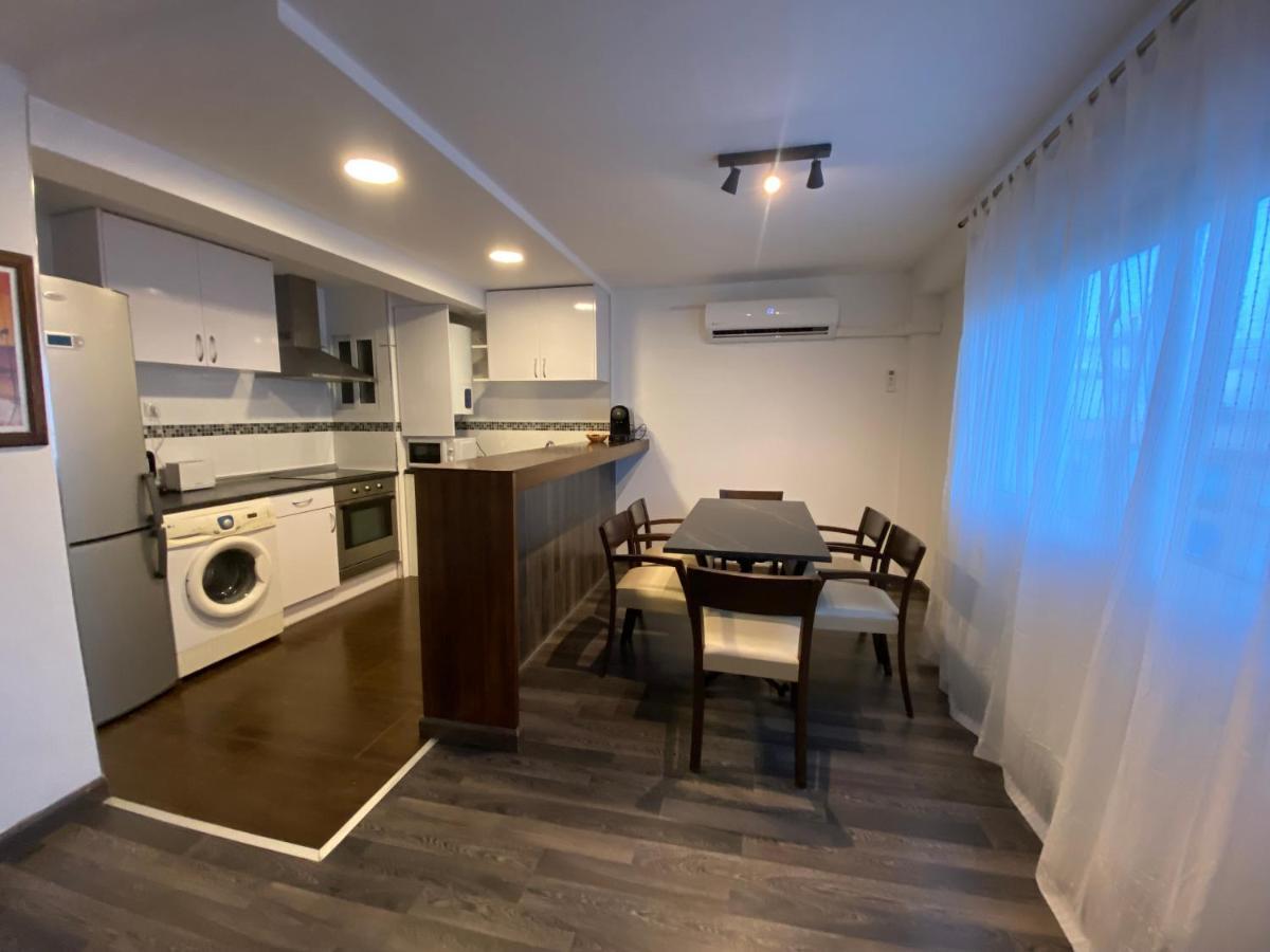 Rent Aparts Luis Mayans Apartamento *