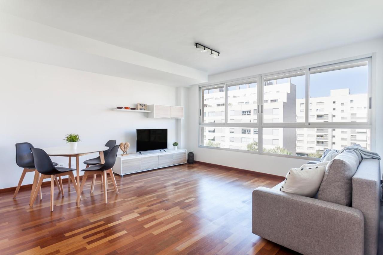 Apartamento Con Piscina, Garaje Y Wifi Gratis