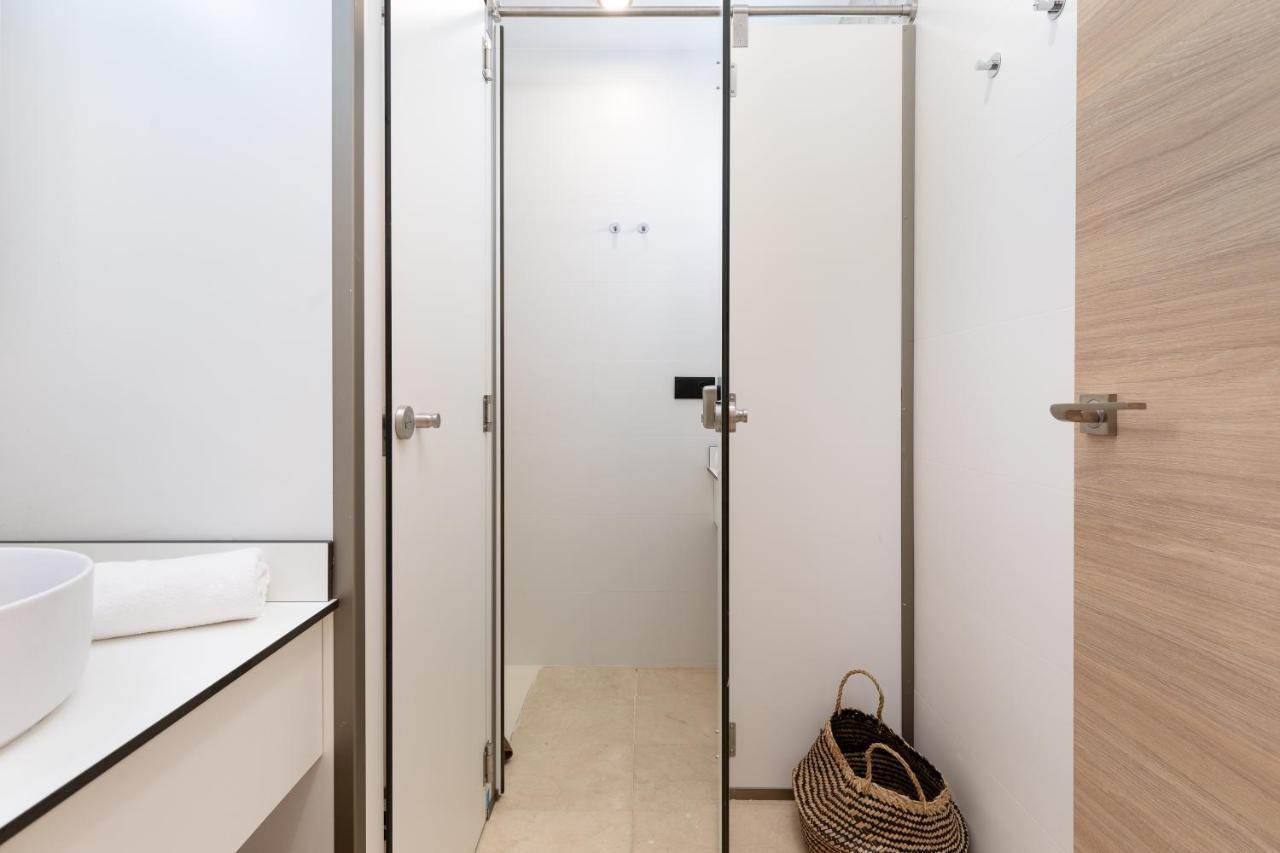 Travel Habitat La Marina Real Apartment Valencia