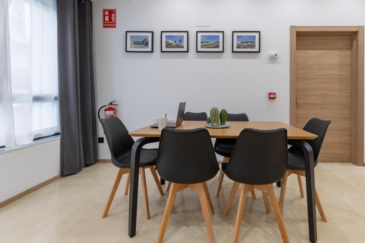 Travel Habitat La Marina Real Apartment *