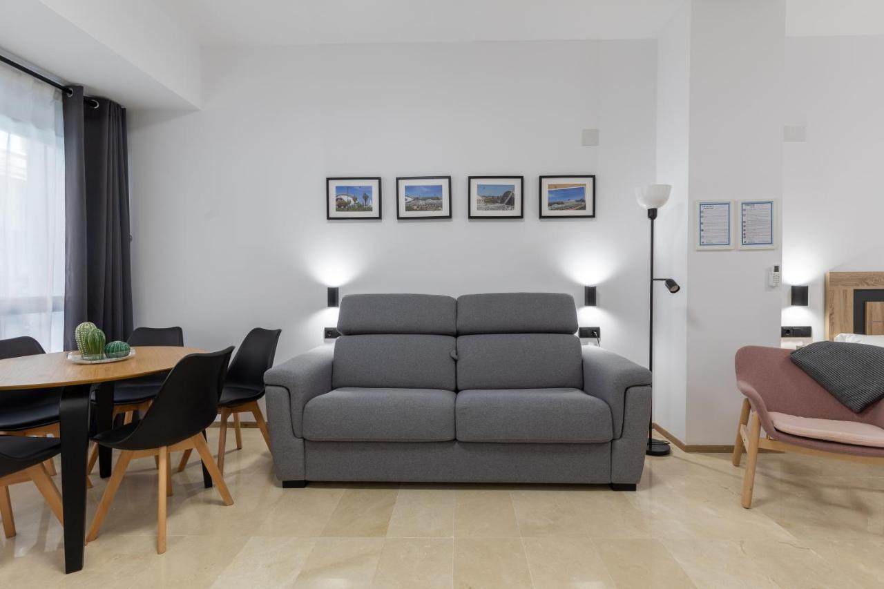 Travel Habitat La Marina Real Apartment