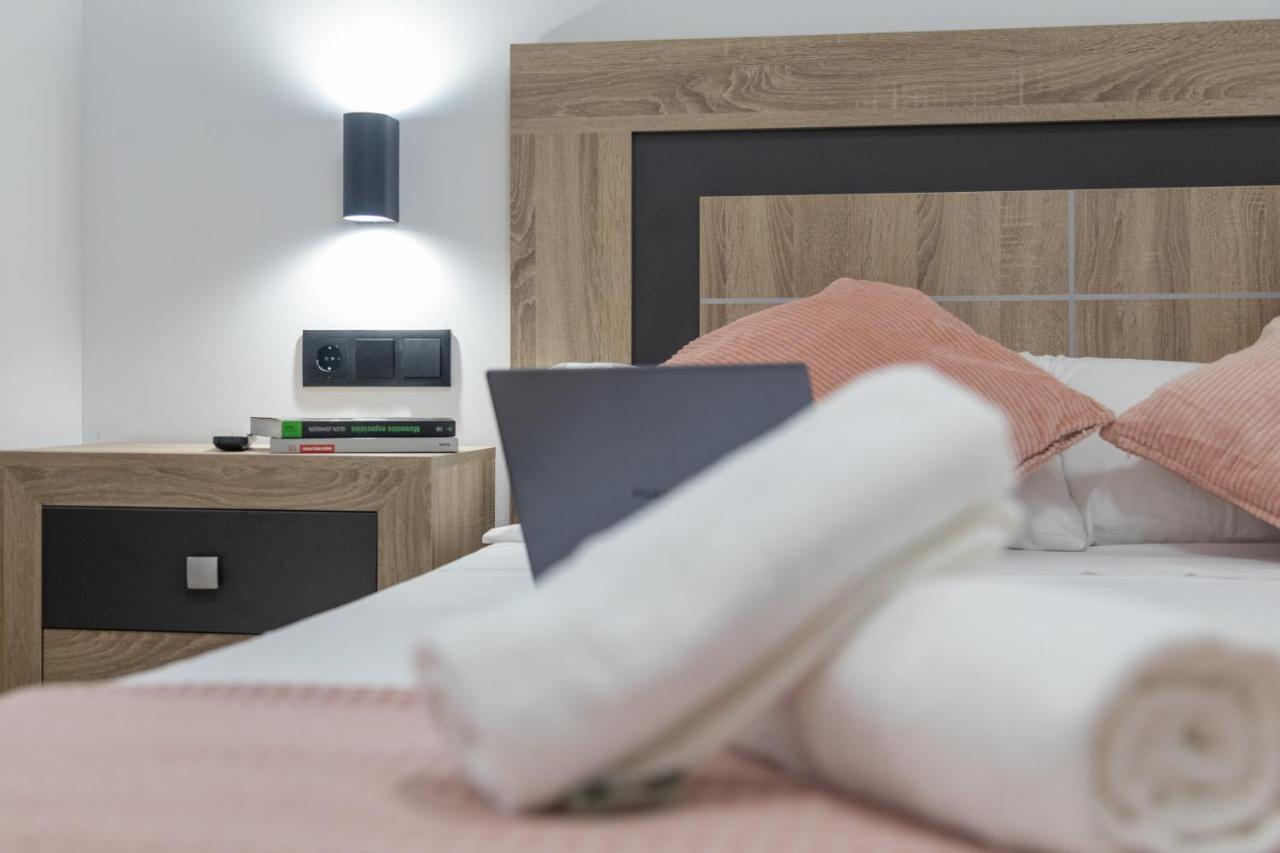 Travel Habitat La Marina Real Apartment Valencia