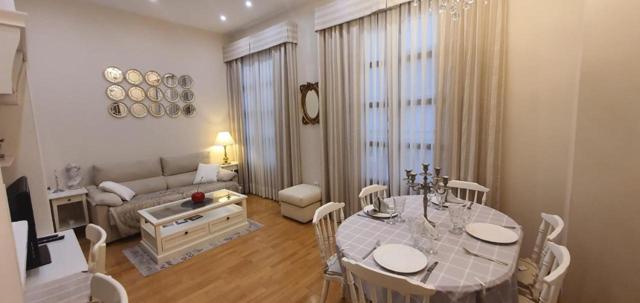Apartment Cozy Luxury Apartments*****. The Center *