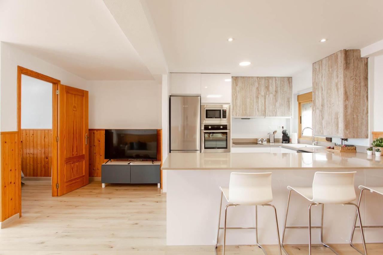 Spectacular With Sea View Apartment *