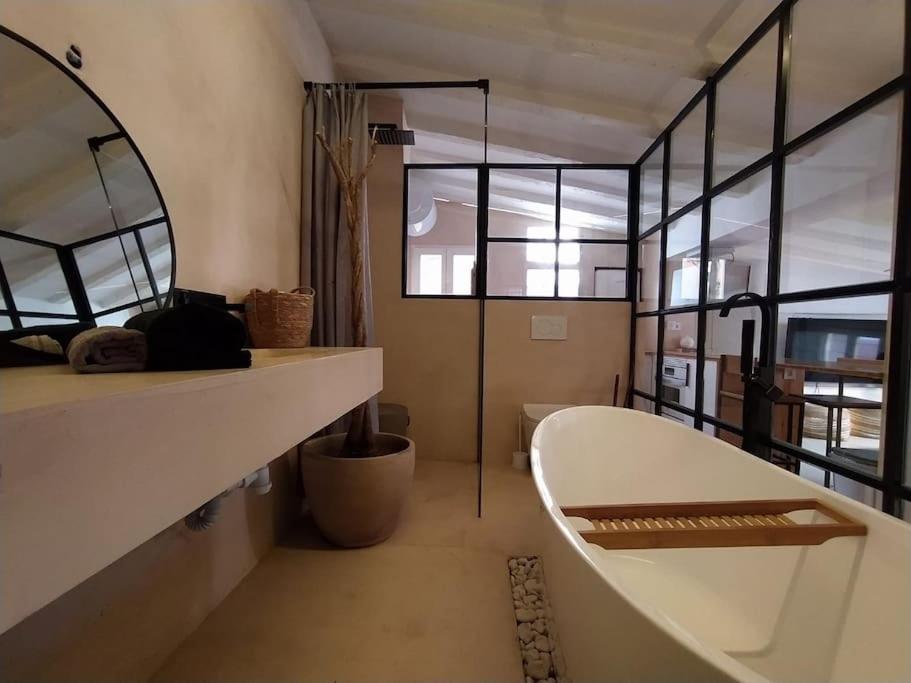 Apartamento Charming Loft In The Heart Of El Carmen