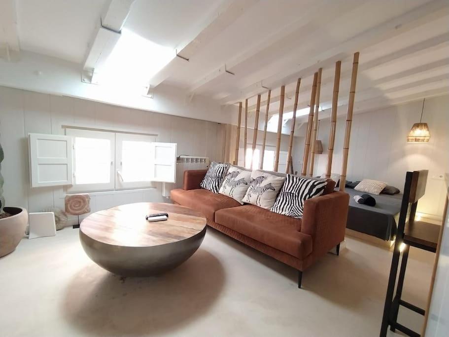 Charming Loft In The Heart Of El Carmen