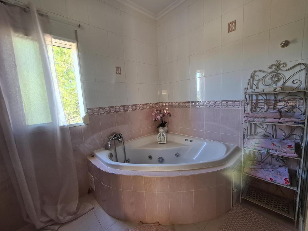Chateau Angelique * Valencia