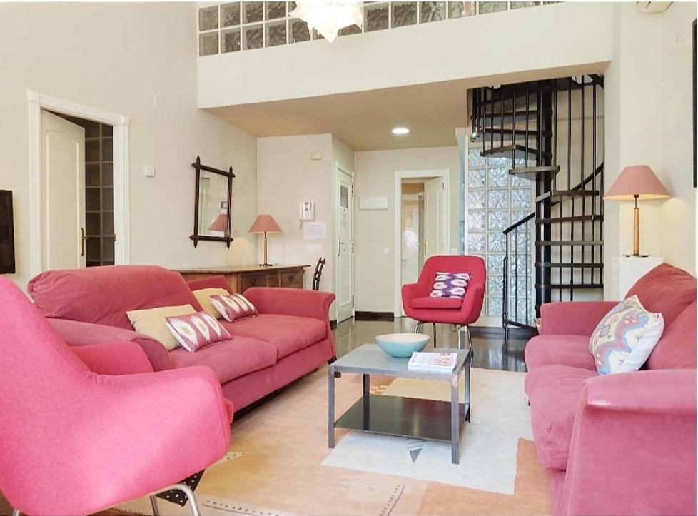 No Turistic Rental, Duplex Penthouse In The Historic Center, Valencia, Ideal For Those Looking To In The City For A Season, Including Professionals And Students Apartamento *
