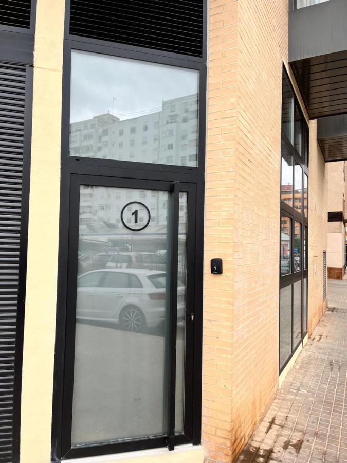 Loft Con Caracter En Valencia. Apartment *