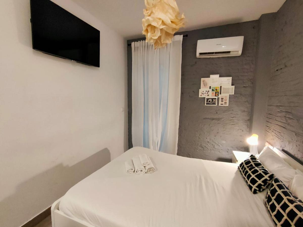 Apartamento Pequeño Con Mini Piscina *