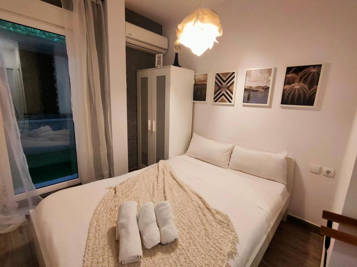 Apartamento Pequeño Con Mini Piscina Temperatura Ambiente - Wifi Free Valencia