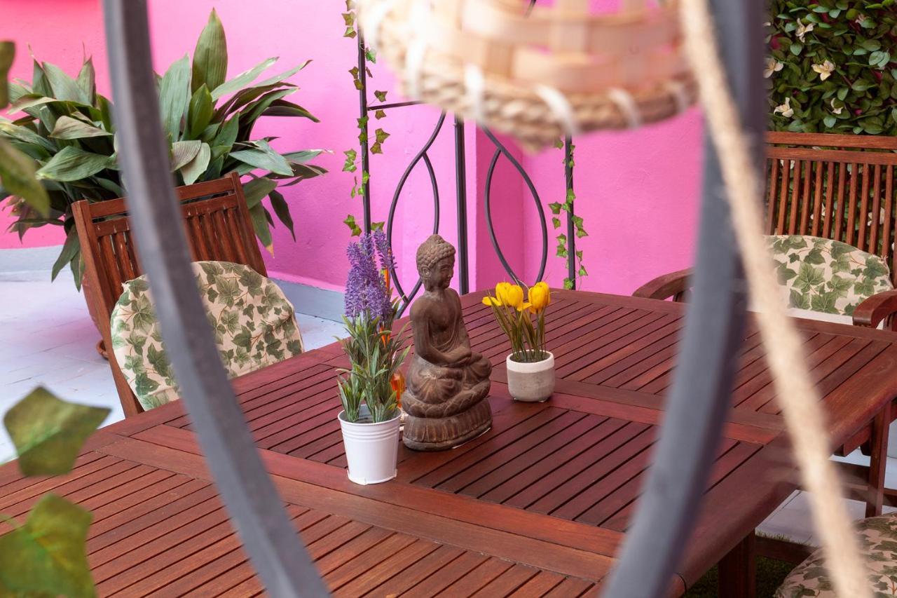 Luxury Artistic Digital Nomad 2 Bedroom W/terrace *