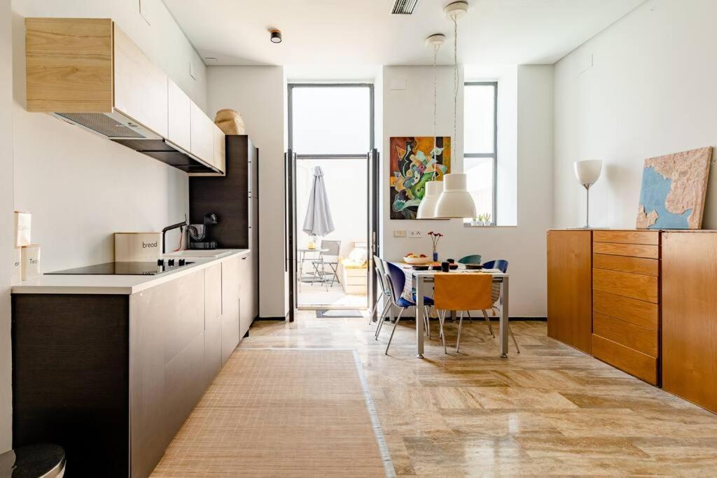 Cozy Loft Patio+pool +wifi Valencia