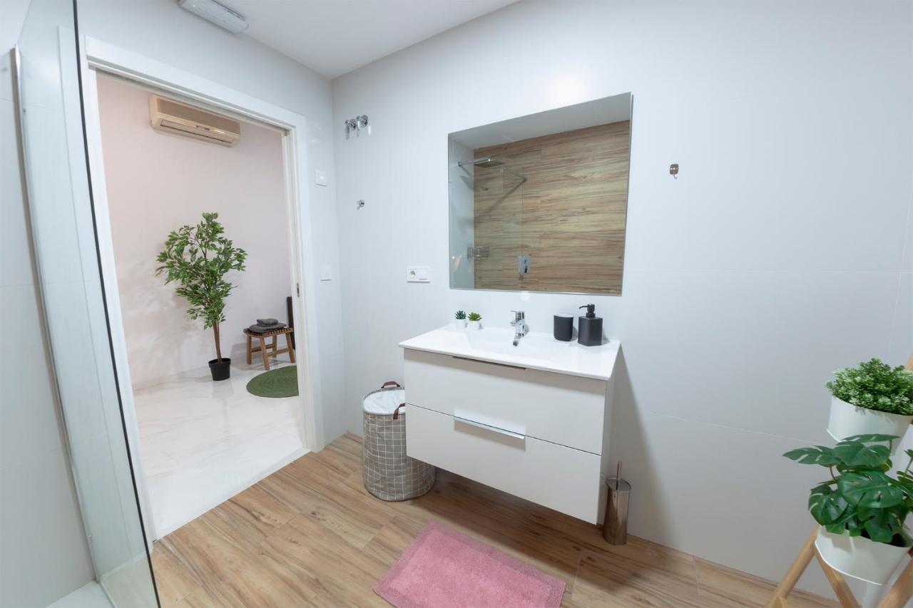 Digital Nomad Retreat 2 -great Location Near Metro Valencia