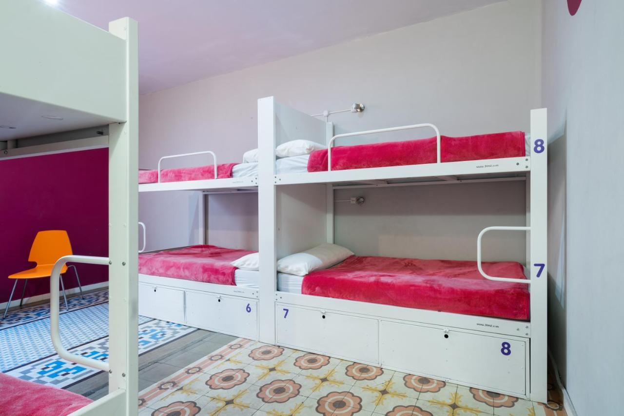Hostal Purple Nest