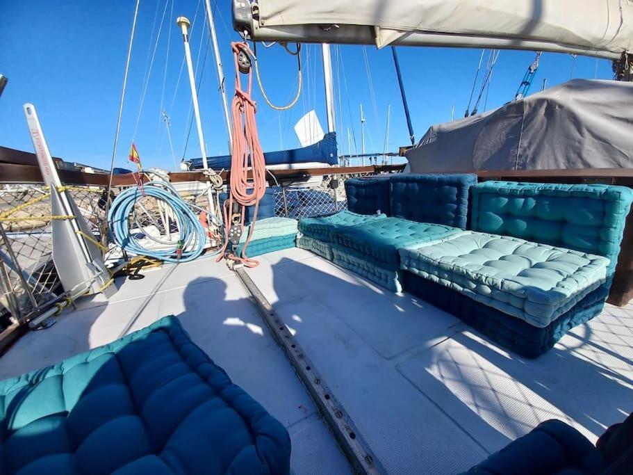 Excelente Velero Clasico En Hotel en barco *