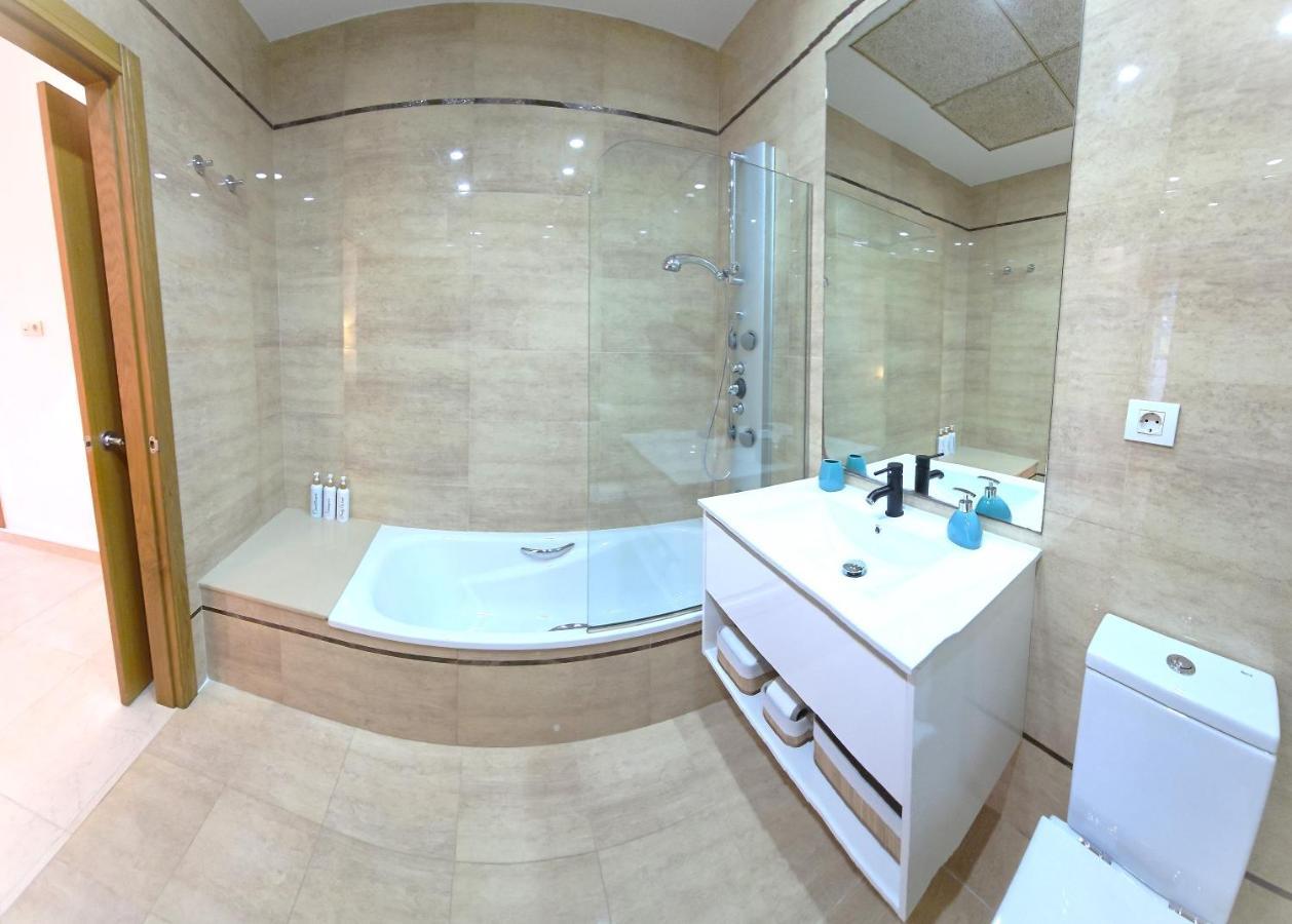 Luxury B40-7 On Valencia