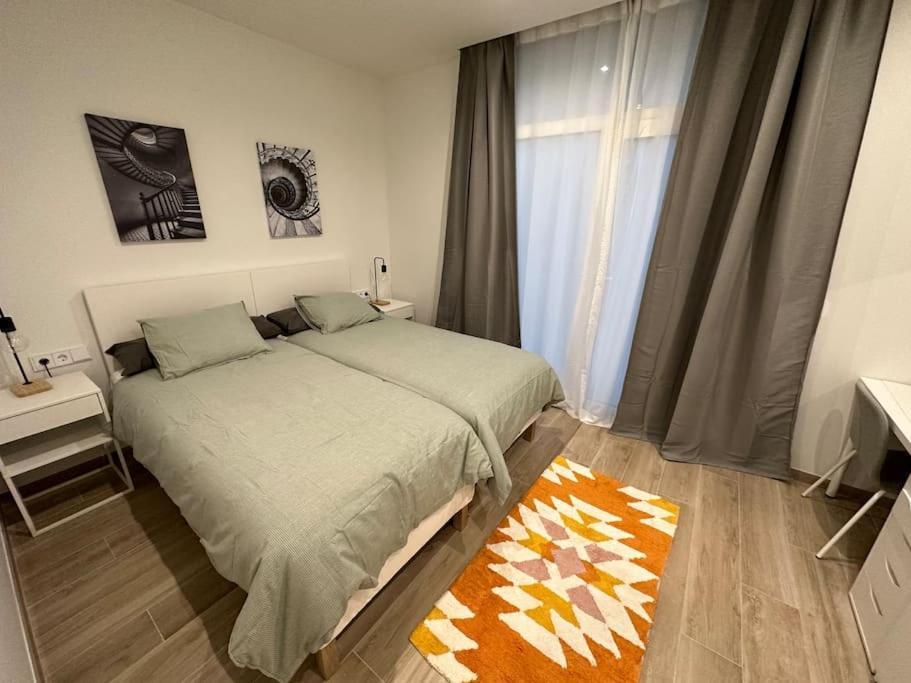 Precioso Con Patio. Pyp Valencia