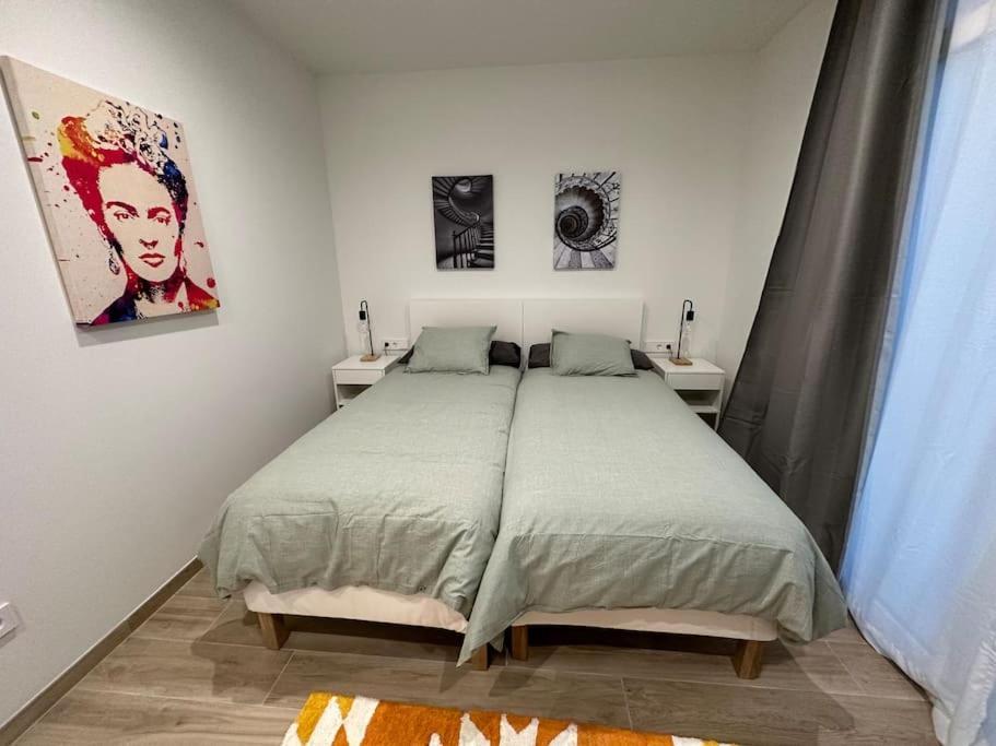 Apartamento Precioso Con Patio. Pyp *