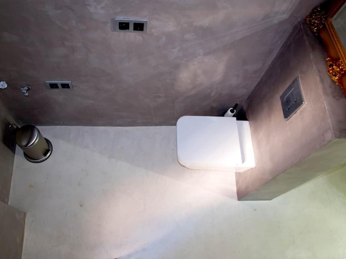 Casita Artista En Edificio Barrio Ruzafa