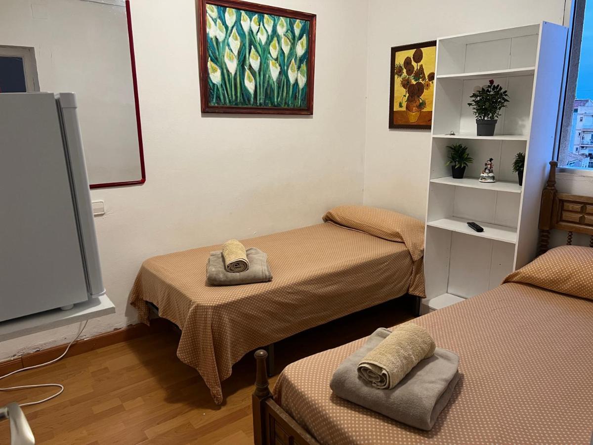 Habitación en casa particular Malvarrosa Simple Shared