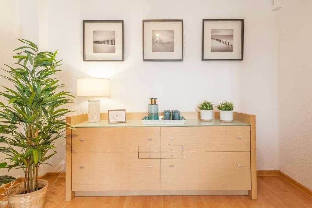 Apartamento Precioso Piso Moderno: Terraza, A/c, Netflix, Wifi Valencia