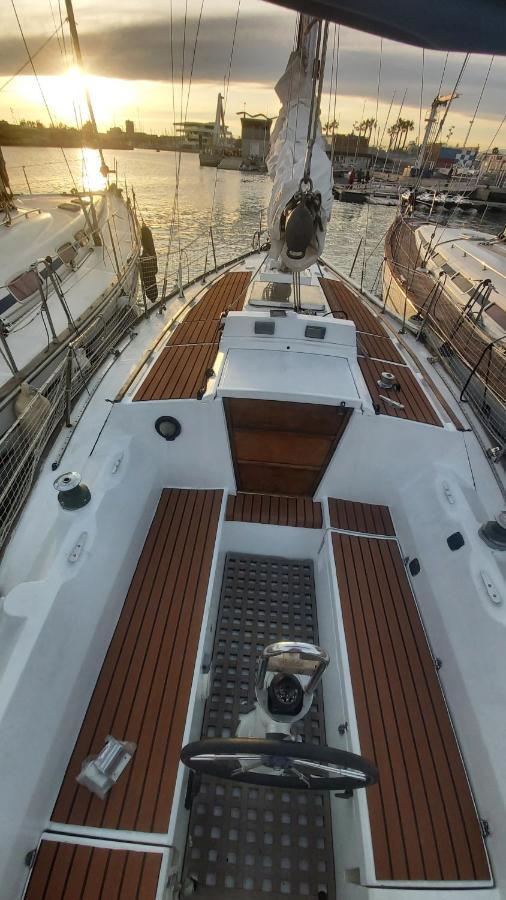 Hotel en barco Velero En Puerto De - E&m Boats