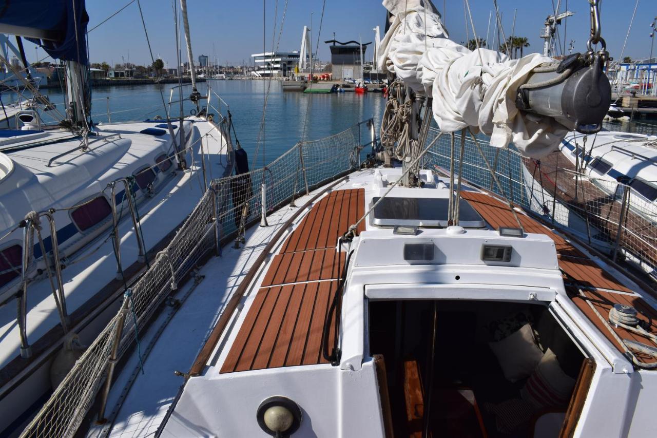 Hotel en barco Velero En Puerto De - E&m Boats Valencia